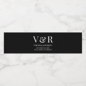 Elegante Minimalistische Schwarz-Weiß-Hochzeit Wasserflaschenetikett (Einzelnes Label)