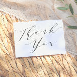 Elegante Minimalistische Skriptkalligraphie Vielen Dankeskarte<br><div class="desc">Eine elegante Dankeschön-Karte für jedes Event. Auf der Vorderseite der Karte steht "Danke" in der Skriptkalligraphie. Die Karten kehren zu einer Danksagung zurück,  die nach Ihren Wünschen bearbeitet oder gelöscht werden kann. Besuchen Sie unseren Shop für weitere Designs.</div>