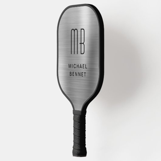 Elegante Mit Monogramm Imitate Silver Brushed Meta Pickleball Schläger (Links)