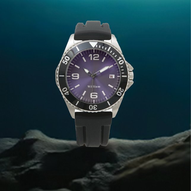 Elegante Mit Monogramm Lila gebürstete Metallic Armbanduhr (Von Creator hochgeladen)