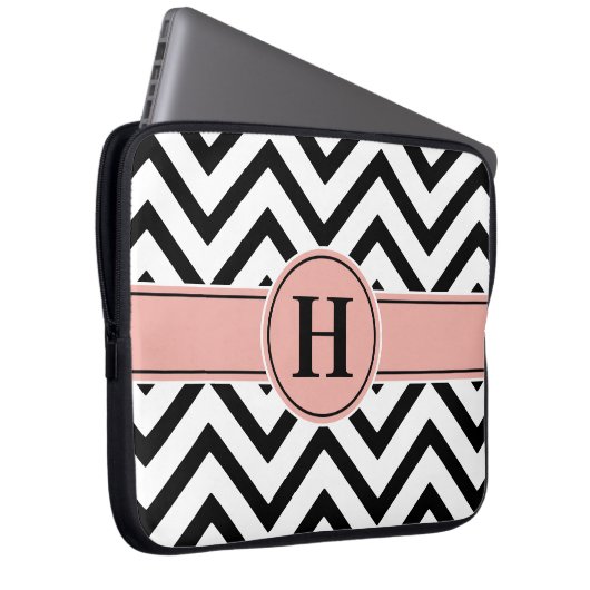 Elegante Mit Monogramm Rose Rosa und Schwarz Zickz Laptopschutzhülle (Vorne Rechts)