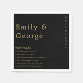 Elegante moderne Black and Gold Fun Fakten Hochzei Serviette (Vorderseite)