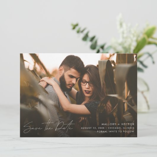 Elegante Moderne Foto Script Hochzeit Save The Date (Stehend Vorderseite)