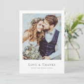 Elegante moderne Fotos Script Liebe & Dankesehende Dankeskarte (Stehend Vorderseite)