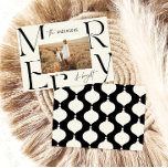 Elegante moderne fröhliche Weihnachts-Foto-Typogra Ankündigung<br><div class="desc">Moderne elegante minimale Grafik Typografie merry chritsmas Karte. Teil einer kühnen Ferienkollektion.</div>