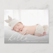 elegante, moderne Geburtsankündigung einer Schrift Postkarte (Vorderseite)