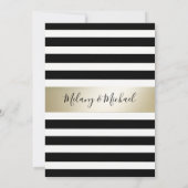 Elegante moderne goldfarbene schwarz-weiße Streife Einladung (Rückseite)