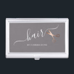 Elegante, moderne Goldschere der Rose Visitenkarten Dose<br><div class="desc">Modernes und elegantes Design für Friseursalons mit Imitate Rose Goldschere und elegantem Kalligraphie-Schriftart.</div>