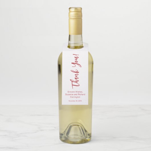 Elegante moderne, handgeschriebene Script Red Corp Flaschenanhänger (Auf Flasche)