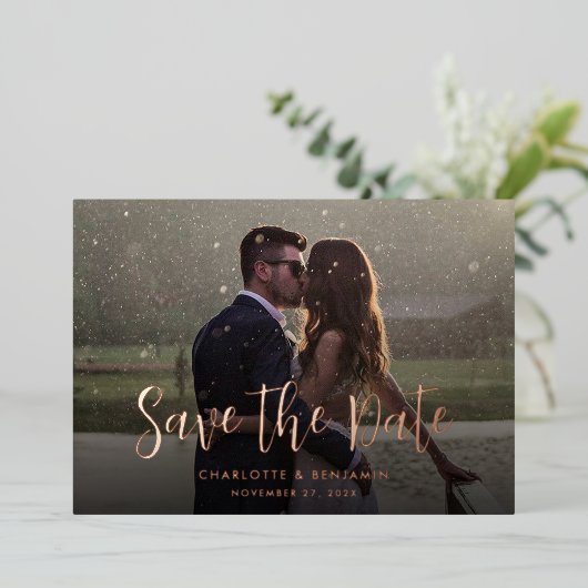Elegante moderne Hochzeit retten Datum-Ankündigung Folieneinladung (Stehend vorne)