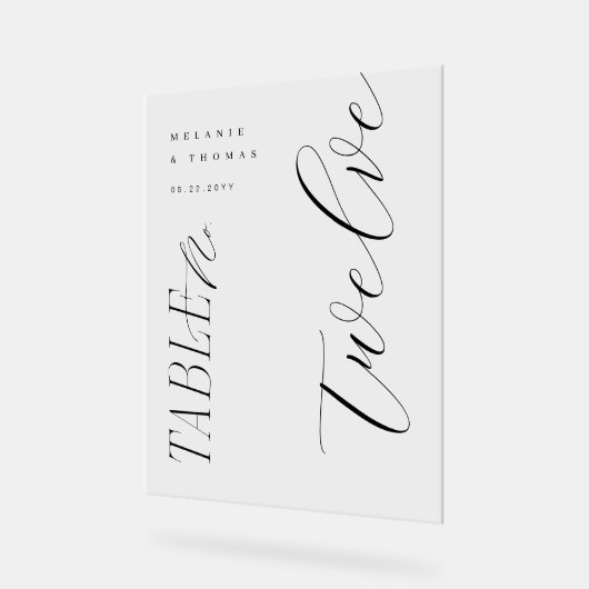 Elegante moderne Hochzeitsskripte-Tischnummer Acrylschild (Winkel)