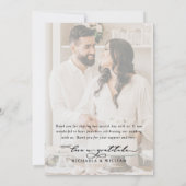 Elegante moderne Kalligraphie 2-Foto Hochzeit Dankeskarte (Rückseite)