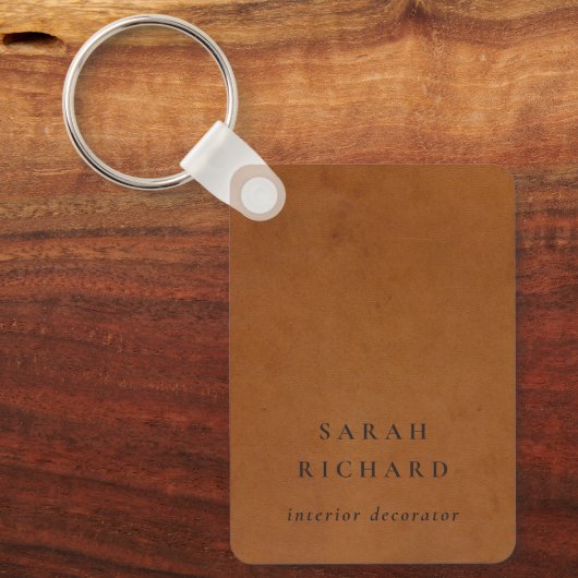 Elegante moderne rustikale Tan Leder Textur Custom Schlüsselanhänger (Vorderseite)