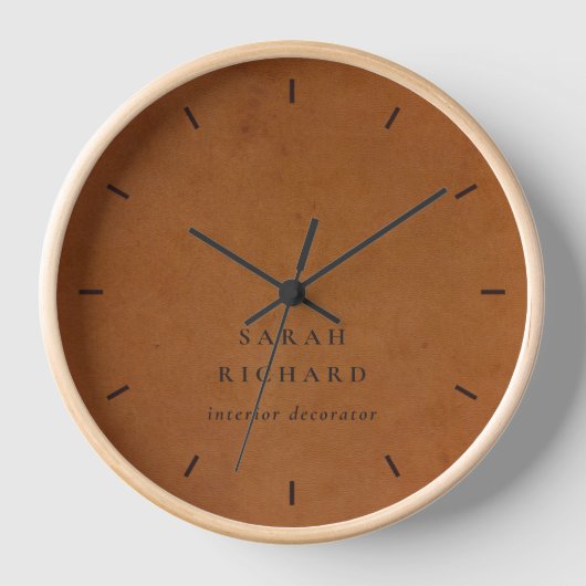 Elegante moderne rustikale Tan Leder Textur Custom Uhr (Vorderseite)