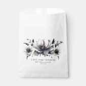 Elegante Moderne Schwarz-weiße Blumenhochzeit Geschenktütchen (Vorderseite)
