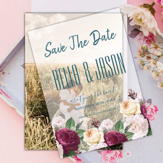 Elegante moderne Script Typografie Floral Wedding Pergament Einladungen