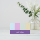 Elegante moderne violette Visitenkarte (Stehend Vorderseite)