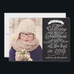 Elegante Moderne Weihnachtskarte im Chalkboard Feiertagskarte<br><div class="desc">Elegante, moderne Weihnachtskarte mit Ihrem beliebten Foto. Illustriert mit weißen Schnörkeln, Wirbel und Vintagen Bannern auf schwarzem Chalkboard-Hintergrund. Extravagant und stylish heißt es: "Wir wünschen Ihnen ein frohes Weihnachtsfest und alles Gute im Jahr 2014" mit einer modernen Typografie. Mit dieser Karte können Sie Ihren Freunden und Ihrer Familie die herzlichsten...</div>