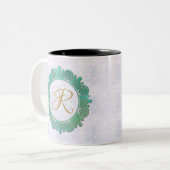 Elegante Monogram Anfangsbuchstaben mit Mandala Zweifarbige Tasse (Vorderseite Links)