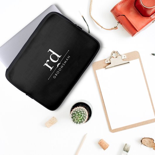 Elegante Monogram Black and White Trauzeugen Gift Laptopschutzhülle