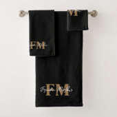 Elegante Monogram Black Gold Script Name Badhandtuch Set (Insitu)