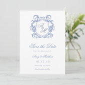 Elegante Monogram Dusty Blue Wappen Wedding Save The Date (Stehend Vorderseite)