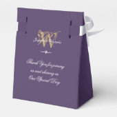 Elegante Monogram Dusty Lila Gold Wedding Geschenkschachtel (Rückseite)