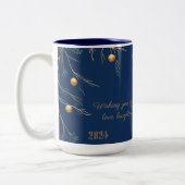 Elegante Monogram Family Christmas Tasse mit Botsc (Links)
