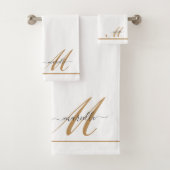 Elegante Monogram Gold Script Name Weiß Badhandtuch Set (Insitu)