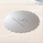 Elegante Monogram Gold Silver Scalloped Round Untersetzer (angewinkelt)