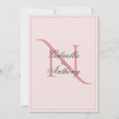 Elegante Monogram, Initial Pink Wedding Einladung (Vorderseite)