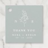 Elegante Monogram Leaf Sage Green Wedding Geschenkanhänger (Vorderseite)