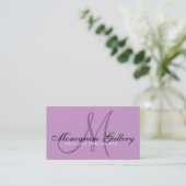 Elegante Monogram Lilac individuell anpassbare Vis Visitenkarte (Stehend Vorderseite)