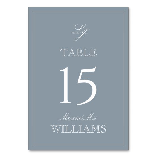 Elegante Monogram Modernes Script Dusty Blue Weddi Tischnummer (Vorderseite)
