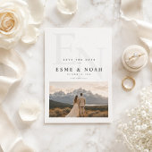 Elegante Monogramm-Bergpaar-Foto Save The Date