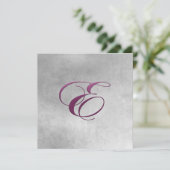 Elegante Monogramm Einladung Lila E (Stehend Vorderseite)