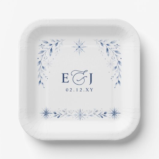 Elegante Monogramm-Schneeflocken Blaue Winterhochz Pappteller (Vorderseite)