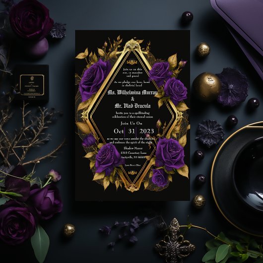 Elegante Moody Lila & Gold Gothic Wedding Einladung