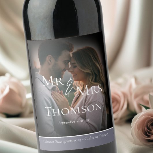 Elegante Mr. & Mrs. Foto düstere graue Winterhochz Weinetikett
