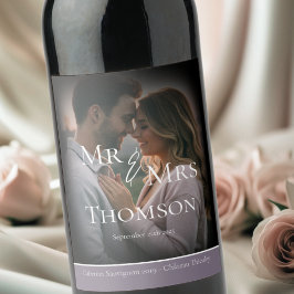 Elegante Mr. & Mrs. Foto lila Winterhochzeit Weinetikett