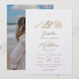 Elegante Muscheln Weiße & Goldene Küstenhochzeit Einladung