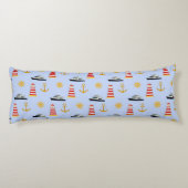 Elegante Nautical Icons auf Light Blue Seitenschläferkissen (Rückseite)