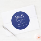 Elegante Navy Blue Chic Moderne Monogram Wedding Runder Aufkleber (Umschlag)