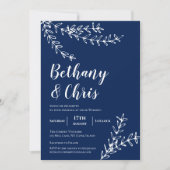 Elegante Navy Blue Foliage Minimalistisch Hochzeit Einladung (Vorderseite)