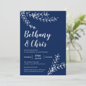 Elegante Navy Blue Foliage Minimalistisch Hochzeit Einladung (Stehend Vorderseite)