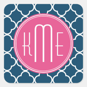 Elegante Navy Blue Quatrefolie mit rosa Monogramm Quadratischer Aufkleber