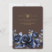 Elegante Navy Blue Rose Floral & Gold Brown Einladung (Rückseite)