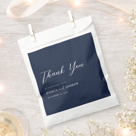 Elegante Navy Blue & White Simple Wedding Geschenktütchen (Ausgeschnitten)