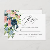 Elegante Navy Blush Rose Blumenhochzeit RSVP Karte (Vorne/Hinten)