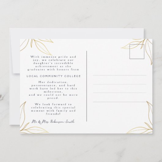 Elegante Navy Gold Abschluss Ankündigung Postkarte (Rückseite)